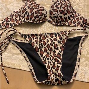 - Vs Leopard bikini size extra small